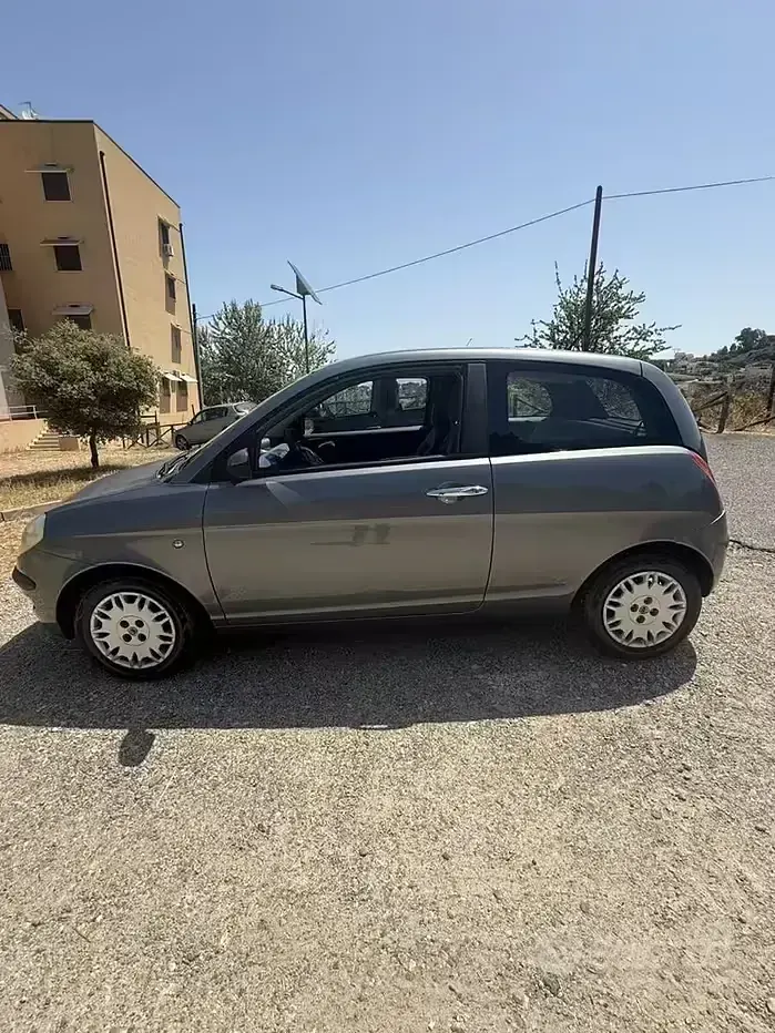Usata Lancia Ypsilon 2006 Grigio Utilitaria