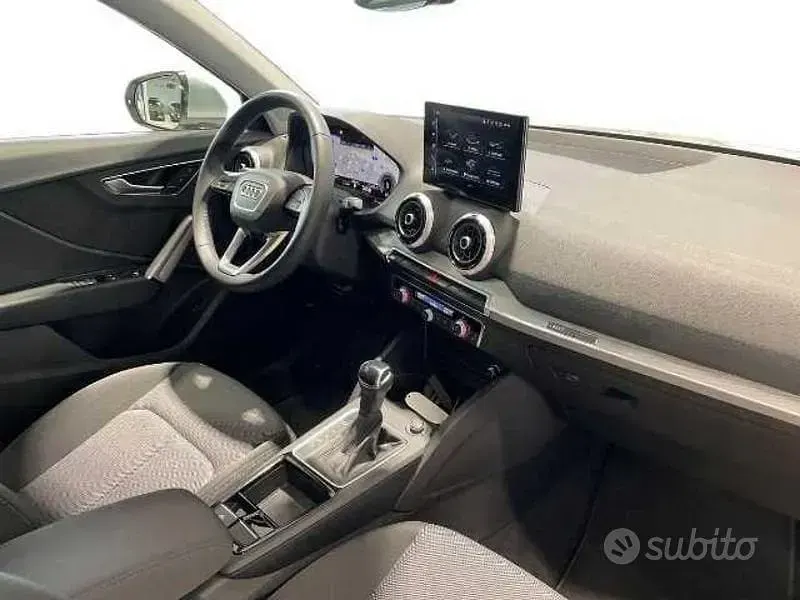 Usata Audi Q2 Advanced Plus 150 CV (110 kW) 2024 Argento SUV