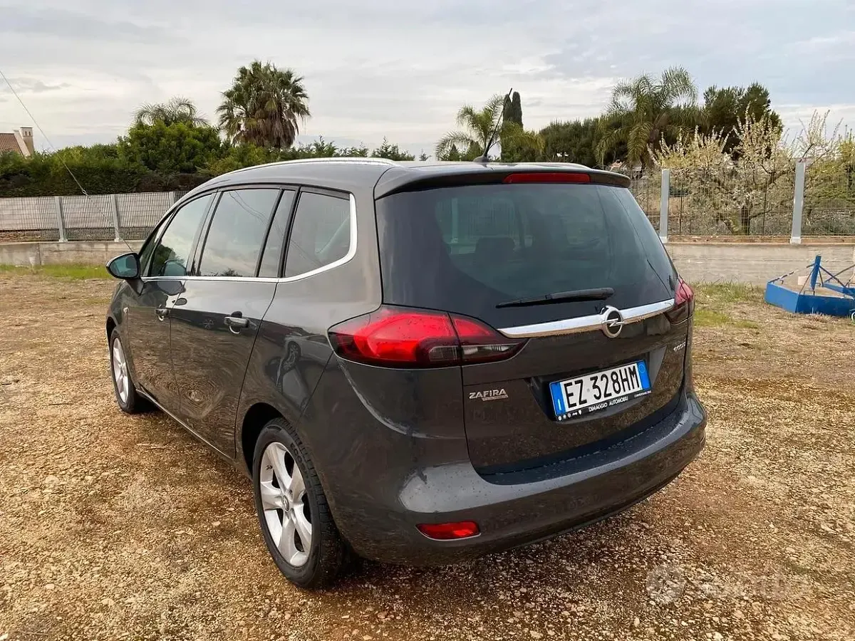Usata Opel Zafira 136 CV (100 kW) 2015 Grigio Monovolume