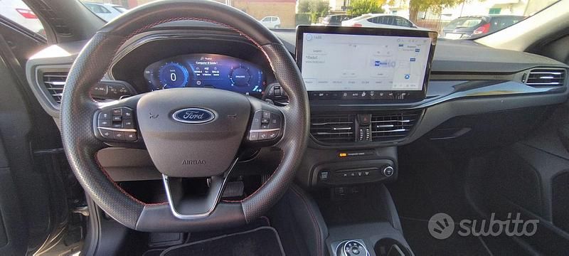 Usata Ford Focus ST-Line X 115 CV (84 kW) 2023 Grigio Berlina