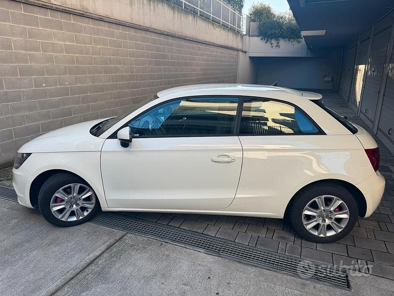 Usata Audi A1 86 CV (63 kW) 2010 Bianco Utilitaria