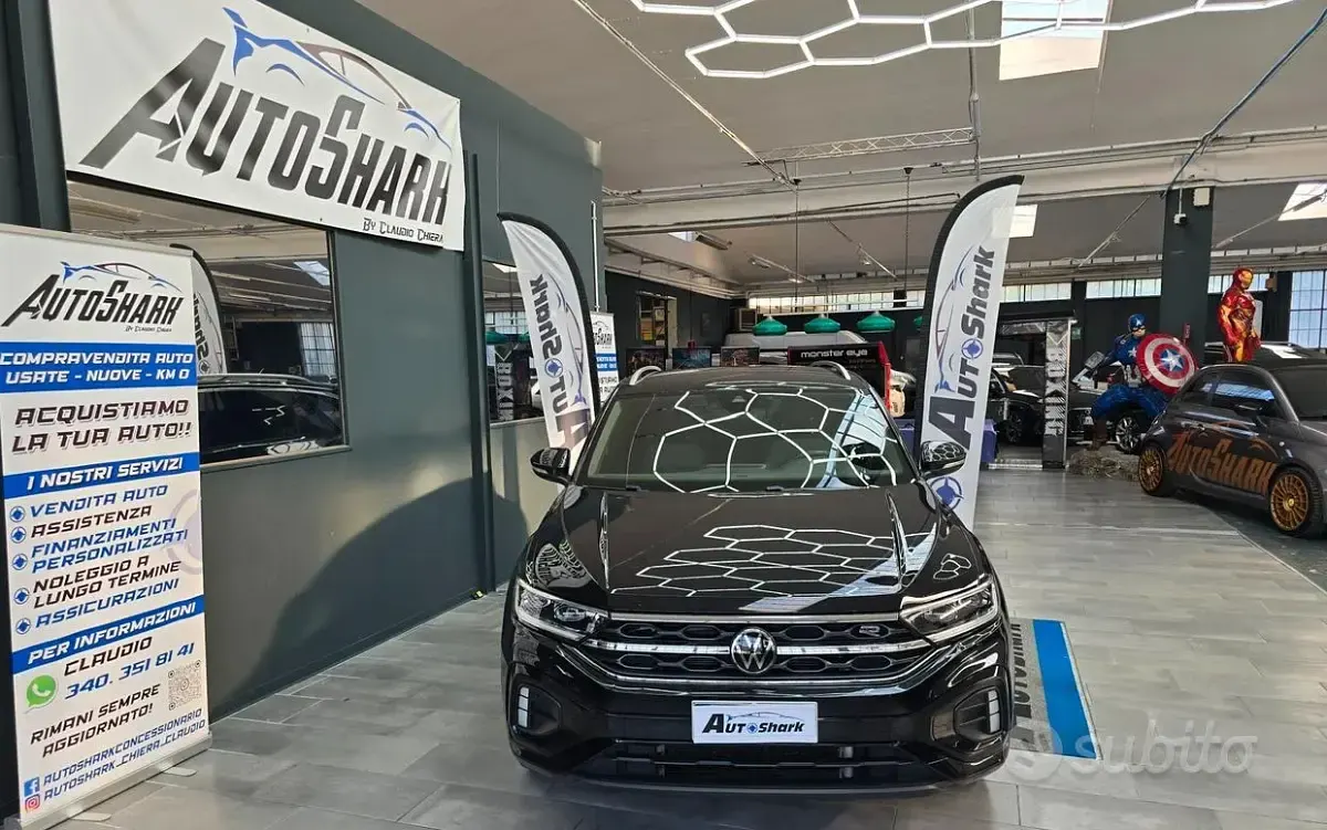 Usata VW T-Roc R-line 150 CV (110 kW) 2022 Nero SUV