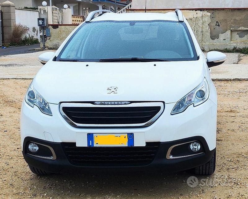 Usata Peugeot 2008 Active 68 CV (50 kW) 2014 Bianco SUV