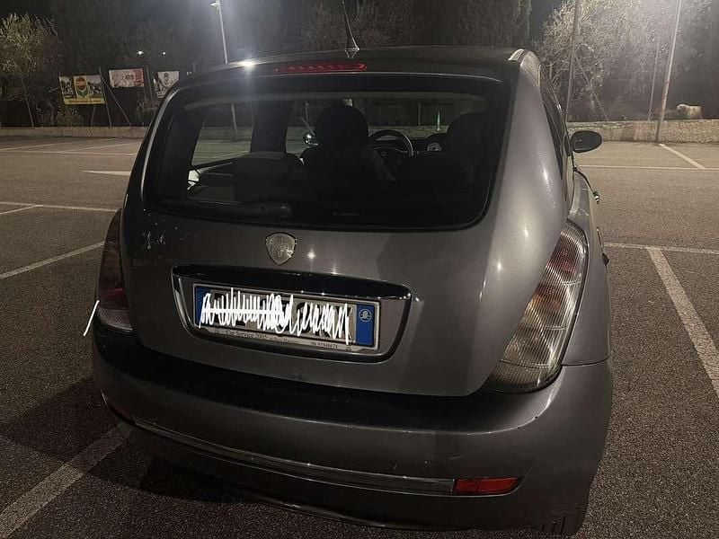 Usata Lancia Ypsilon 60 CV (44 kW) 2007 Utilitaria