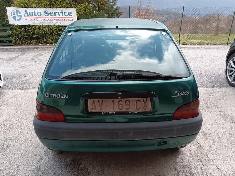 Usata Citroën Saxo 57 CV (41 kW) 1997 Verde Utilitaria