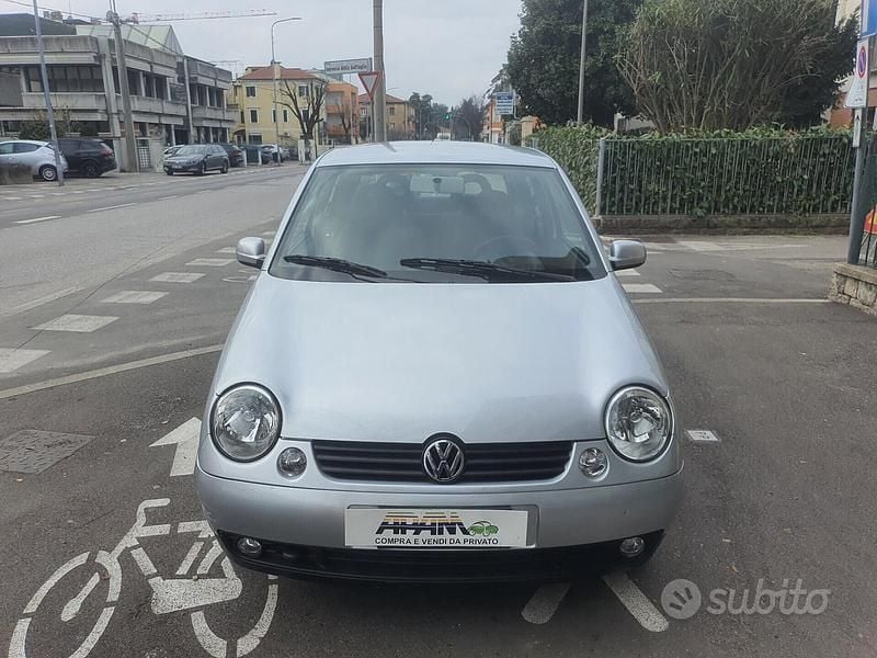 Usata VW Lupo Highline 75 CV (55 kW) 2003 Grigio Utilitaria