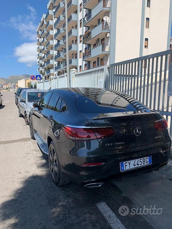 Usata Mercedes GLC300 Premium 245 CV (180 kW) 2019 Grigio Coupé