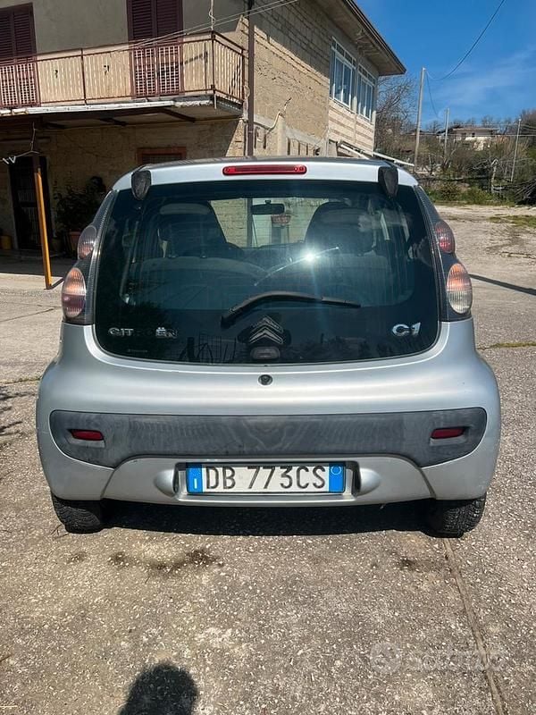 Usata Citroën C1 68 CV (50 kW) 2005 Grigio Utilitaria