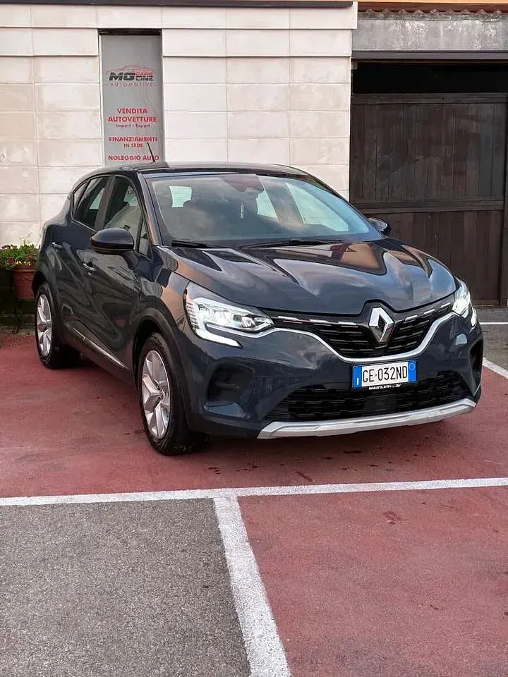 Usata Renault Captur Zen 95 CV (69 kW) 2021 Blu/azzurro SUV