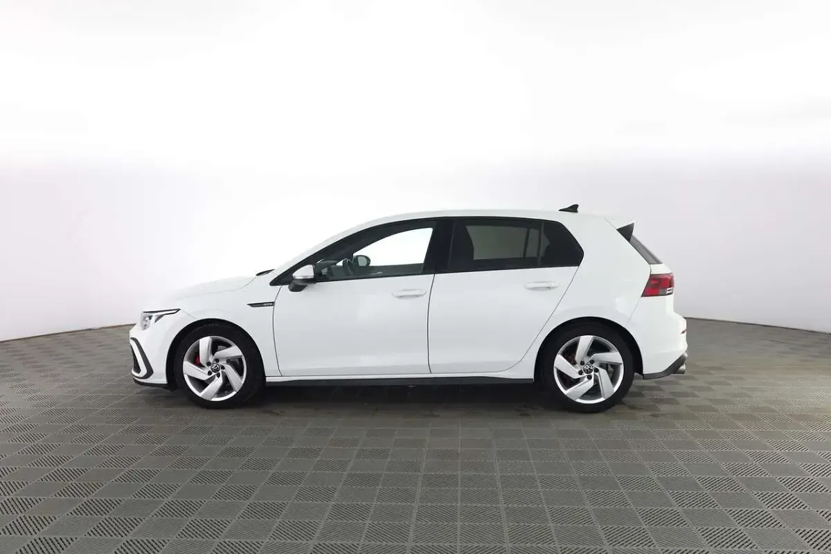 Usata VW Golf VIII GTD 200 CV (147 kW) 2021 Pure white Berlina
