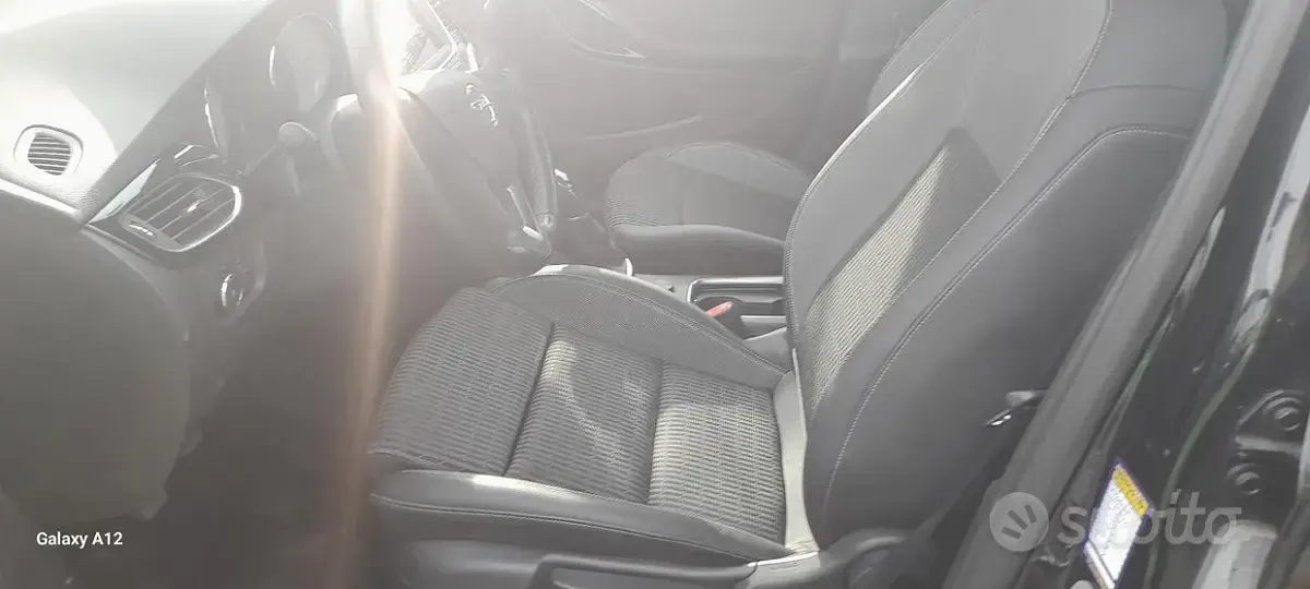 Usata Opel Astra 105 CV (77 kW) 2022 Nero Utilitaria