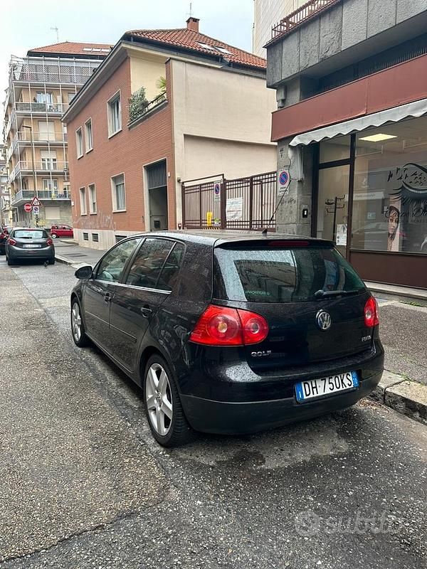 Usata VW Golf V 115 CV (84 kW) 2007 Nero Berlina