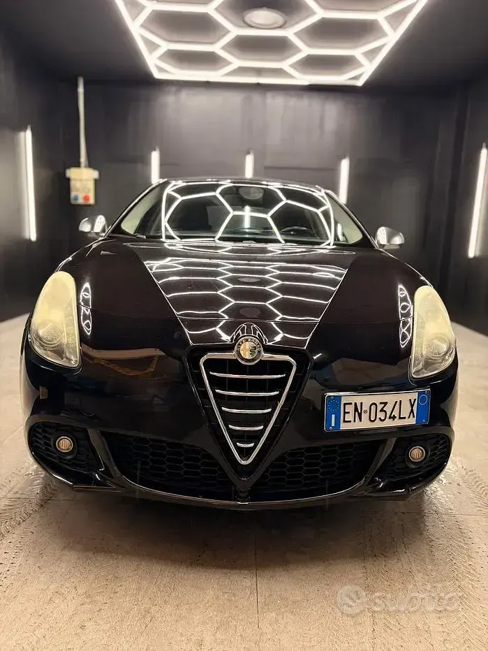Usata Alfa Romeo Giulietta 120 CV (88 kW) 2012 Utilitaria