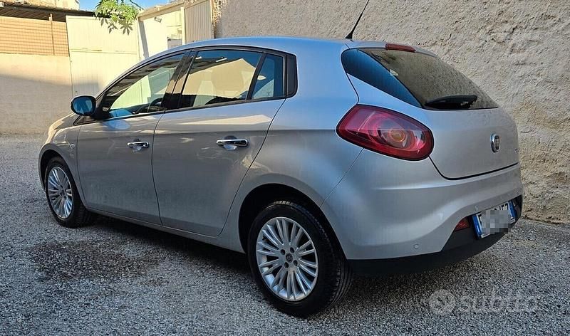 Usata Fiat Bravo Easy 120 CV (88 kW) 2014 Grigio Utilitaria