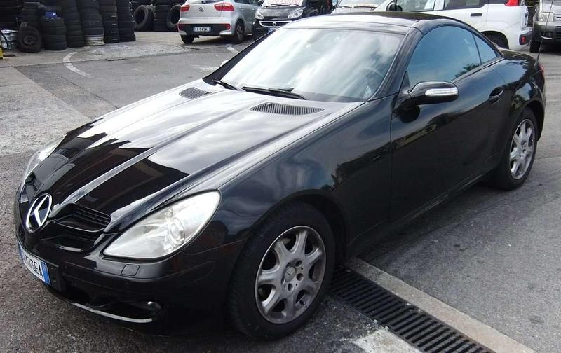 Usata Mercedes SLK200 163 CV (119 kW) 2004 Nero Cabrio
