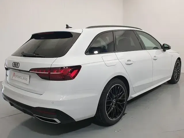 Usata Audi A4 S-Line 163 CV (119 kW) 2024 Bianco Station wagon
