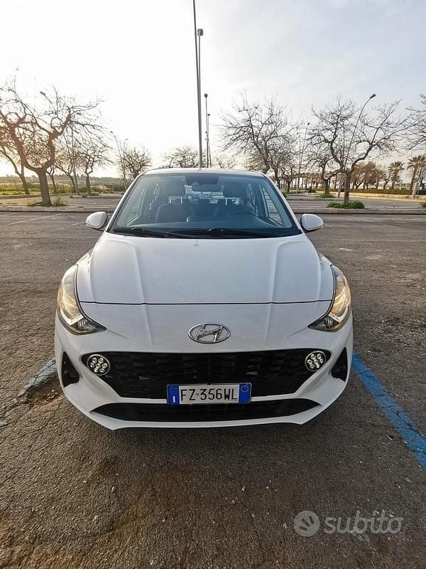 Usata Hyundai i10 67 CV (49 kW) 2020 Bianco Utilitaria