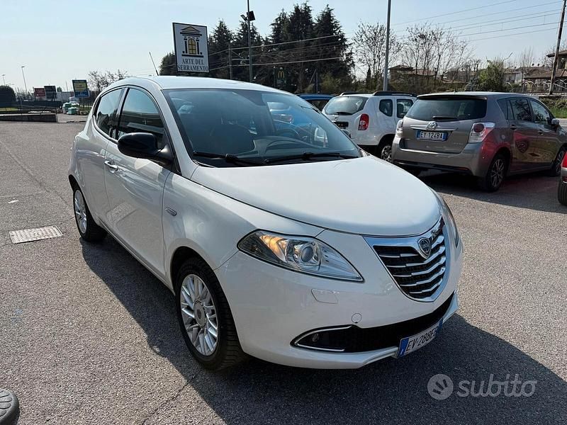 Usata Lancia Ypsilon S 86 CV (63 kW) 2014 Bianco Utilitaria