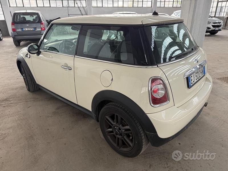 Usado Mini Cooper 90 HP (66 kW) 2007 Bege Citadino