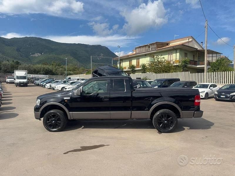 Usata Ford F-150 Lariat 305 CV (224 kW) 2005 Nero Pick-up