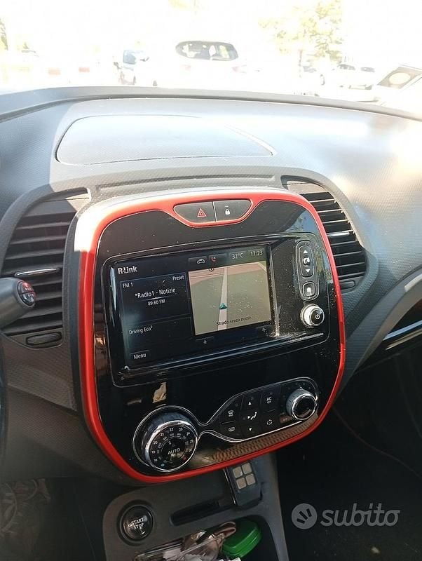 Usata Renault Captur 90 CV (66 kW) 2015 Grigio SUV