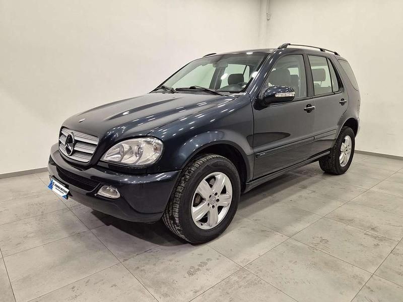 Usata Mercedes ML350 Edition 163 CV (119 kW) 2005 Blu/azzurro SUV