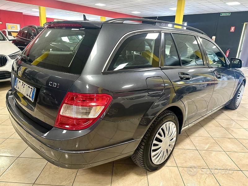 Usata Mercedes C220 Avantgarde 170 CV (125 kW) 2008 Grigio Station wagon