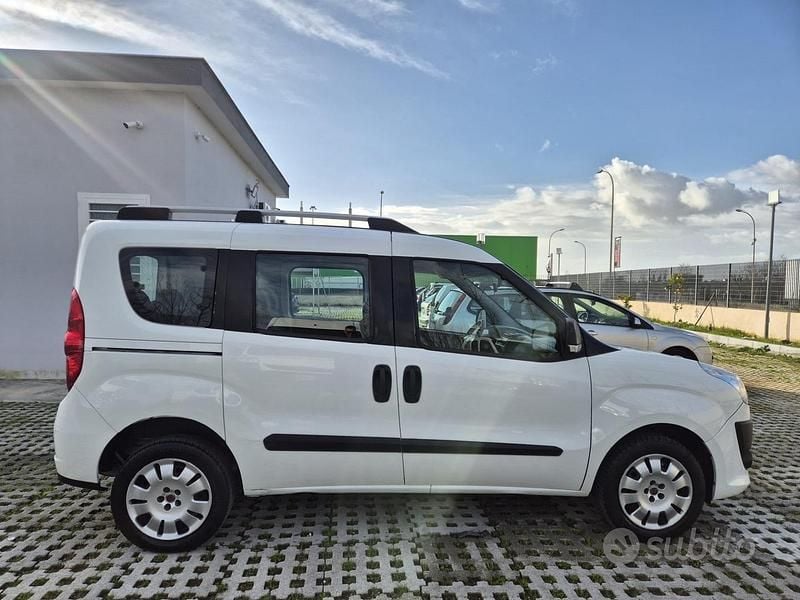 Usata Fiat Doblò Emotion 120 CV (88 kW) 2013 Bianco Monovolume