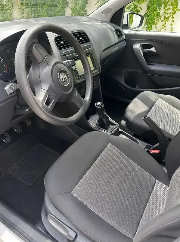 Usata VW Polo Trendline 60 CV (44 kW) 2013 Bianco Utilitaria