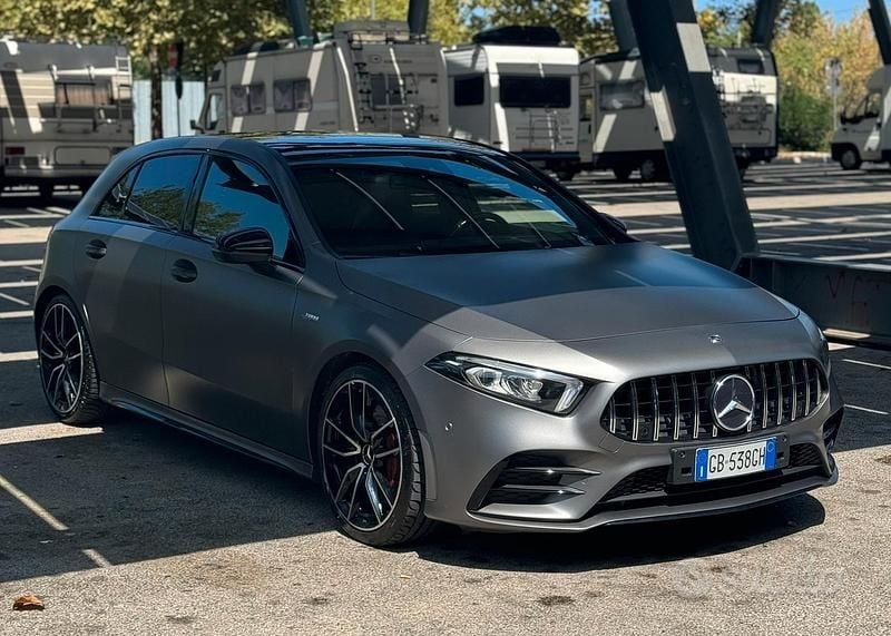 Grigio Usata 2020 Mercedes A35 AMG AMG Berlina | 29.900 € (Buon prezzo) - Immagine 1/4