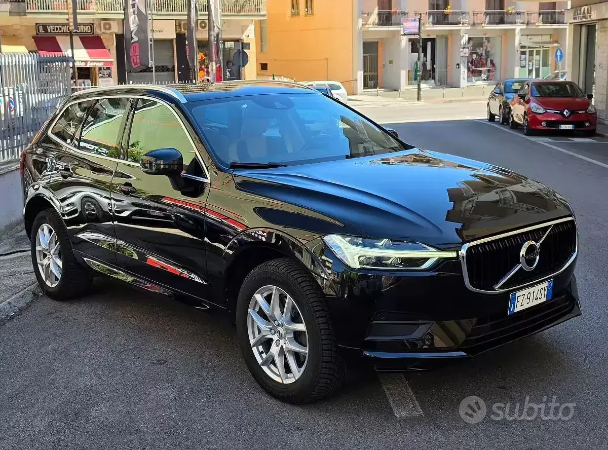Usata Volvo XC60 Momentum 196 CV (144 kW) 2020 SUV