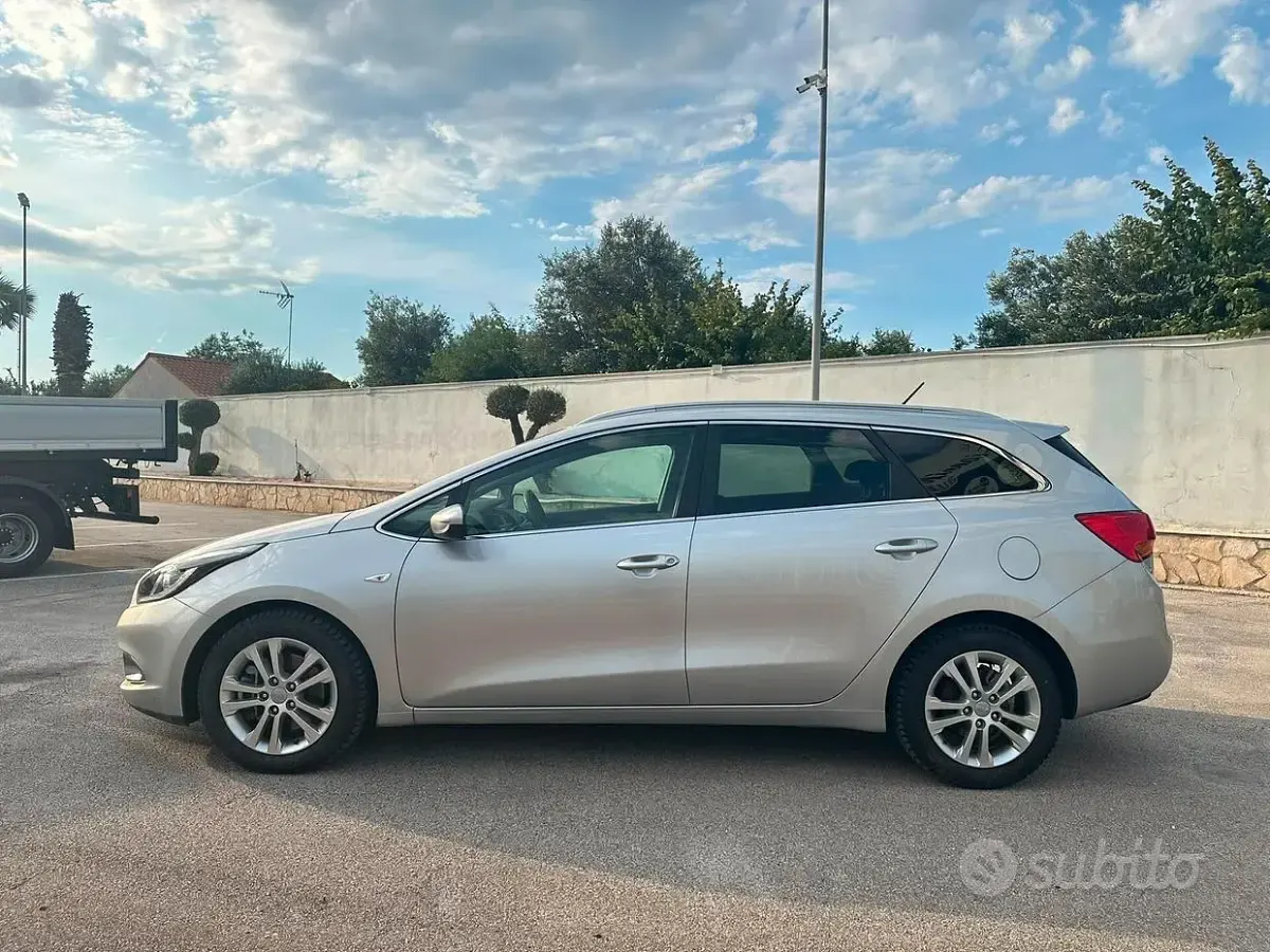 Usata Kia Ceed Active 110 CV (80 kW) 2014 Grigio Utilitaria