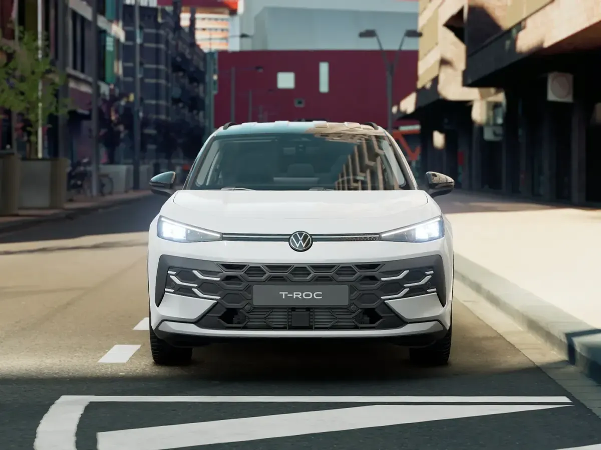 Nuova VW T-Roc Life 115 CV (84 kW) 2026 Pure white nero SUV