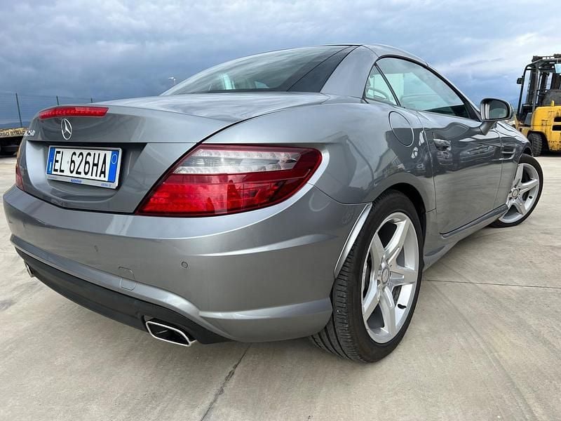 Usado Mercedes SLK250 Premium 204 CV (150 kW) 2012 Gris Descapotable