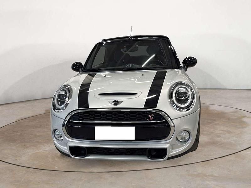 Usata Mini Cooper S Cabriolet 192 CV (141 kW) 2018 Argento Cabrio
