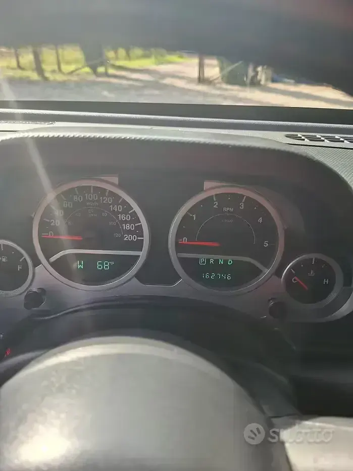 Usata Jeep Wrangler Sahara 177 CV (130 kW) 2007 Grigio SUV