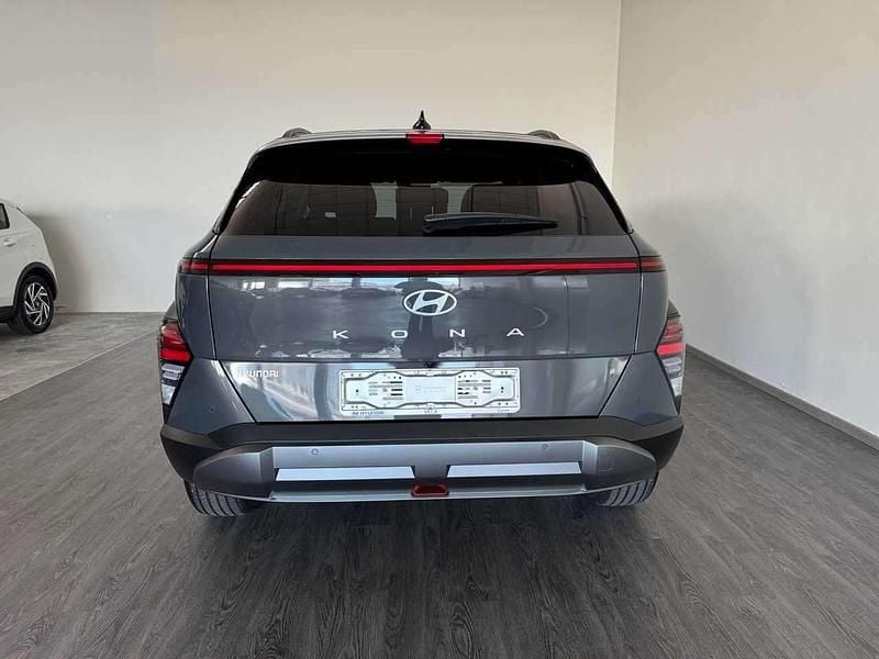 Nuova Hyundai Kona 99 CV (72 kW) 2025 Ecotronic gray pe2 SUV