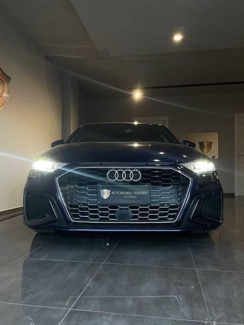 Usata Audi A3 Edition .1 150 CV (110 kW) 2020 Blu Berlina