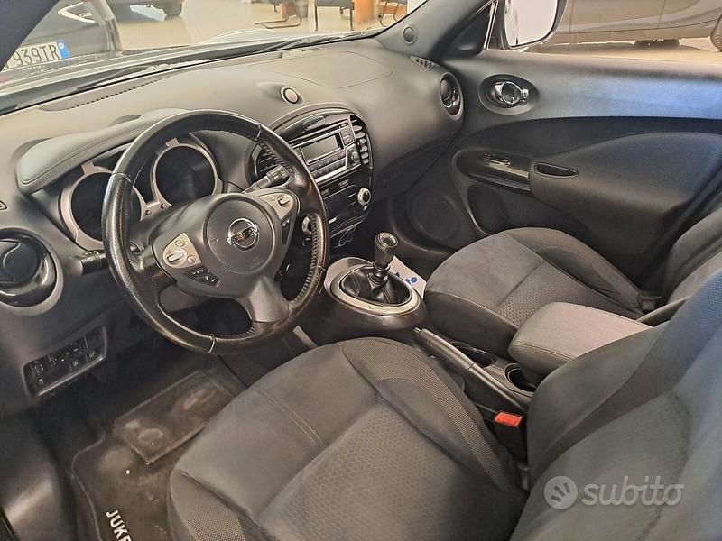Usata Nissan Juke Tekna 110 CV (80 kW) 2016 Grigio SUV