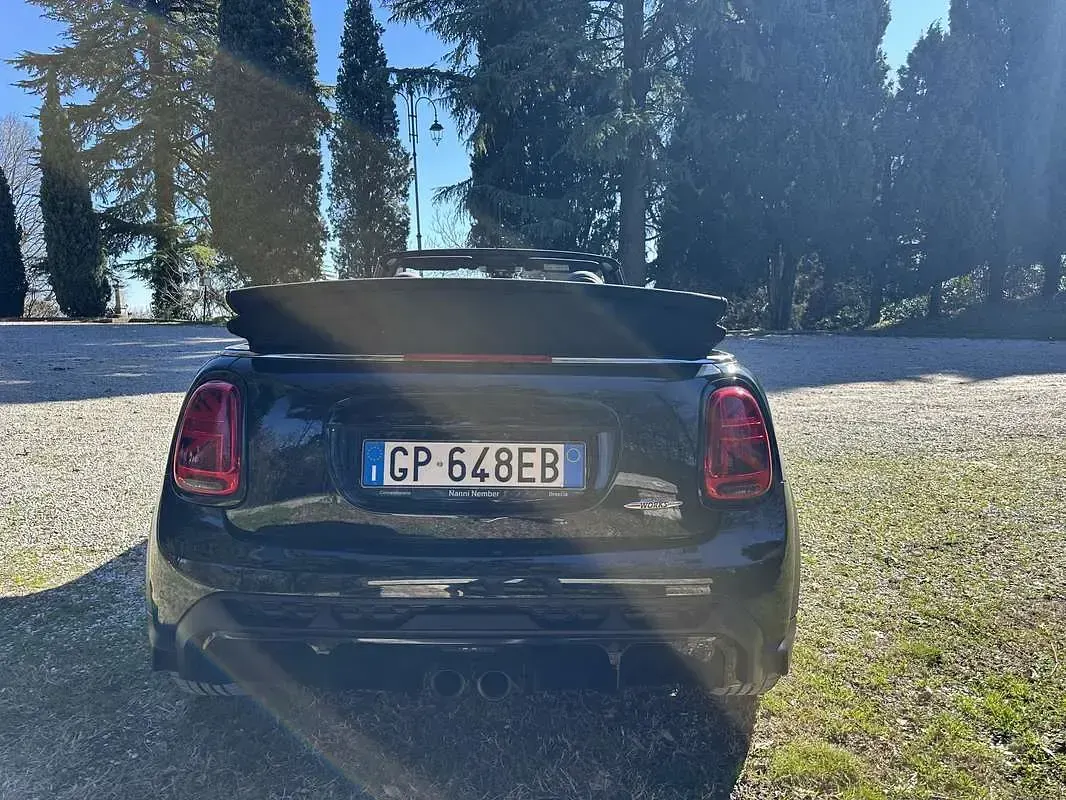 Usata Mini John Cooper Works Cabriolet 231 CV (169 kW) 2023 Verde Cabrio