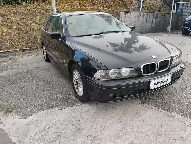 Usata BMW 518 193 CV (141 kW) 2003 Nero Station wagon