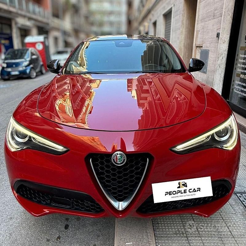 Usata Alfa Romeo Stelvio Super 280 CV (205 kW) 2018 Rosso SUV