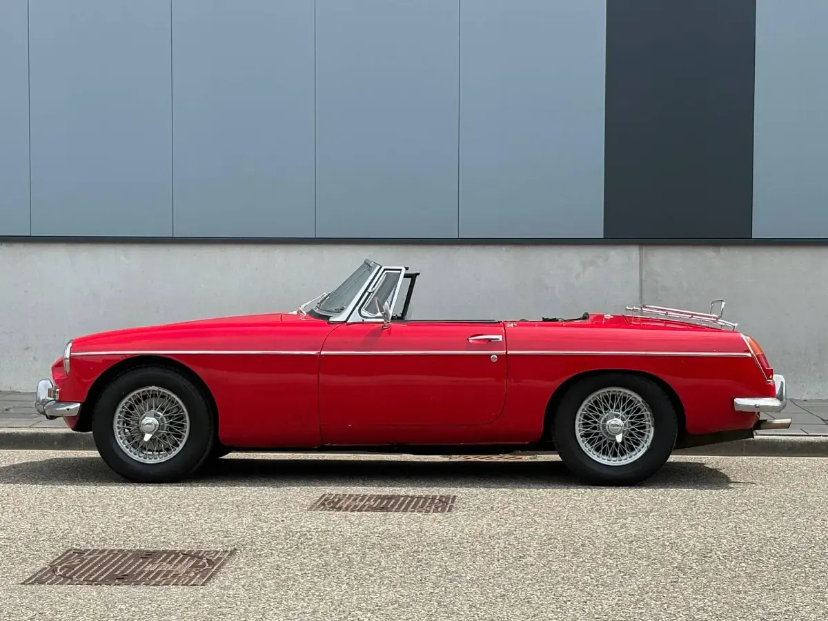 Usata MG B 96 CV (70 kW) 1964 Rosso Cabrio