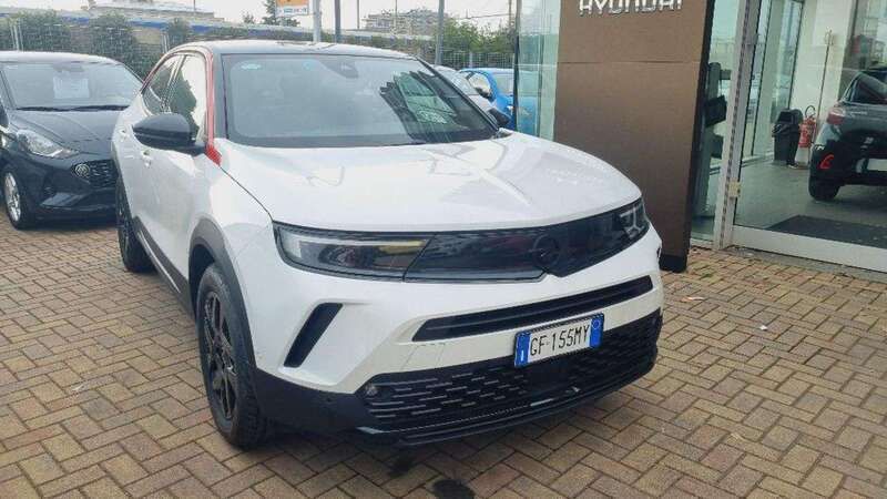 Usata Opel Mokka GS Line 101 CV (74 kW) 2022 Bianco SUV