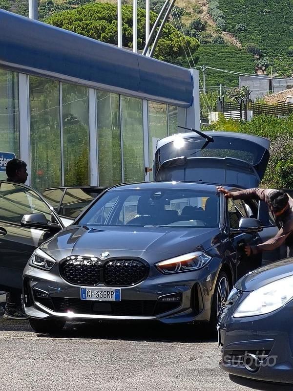 Usata BMW 116 M Sport 116 CV (85 kW) 2021 Grigio Utilitaria