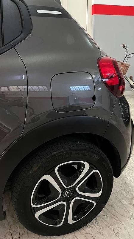 Usata Citroën C3 PureTech 83 CV (61 kW) 2024 Grigio scuro Berlina