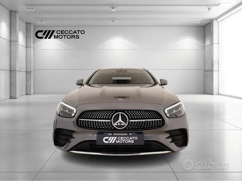 Usata Mercedes E300 194 CV (142 kW) 2020 Grigio Station wagon