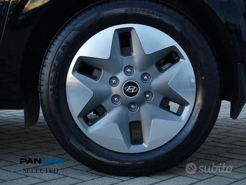 Gebraucht Hyundai Staria 177 PS (130 kW) 2023 Schwarz Van / Kleinbus