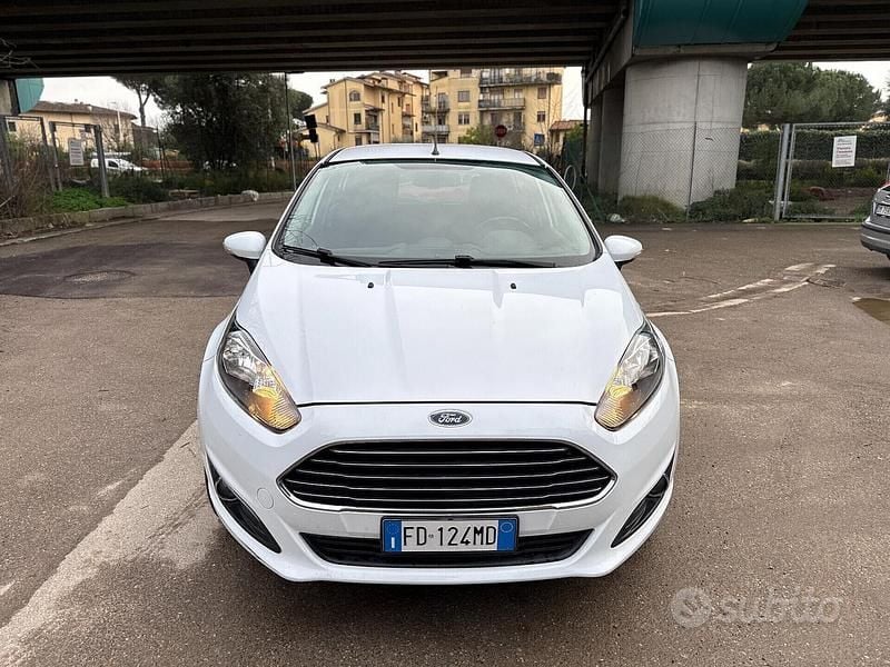 Usata Ford Fiesta Business Edition 75 CV (55 kW) 2016 Bianco Berlina