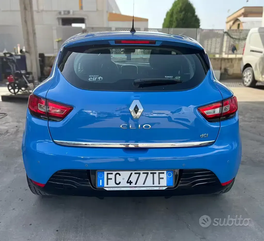 Usata Renault Clio 90 CV (66 kW) 2016 Bluazzurro Utilitaria